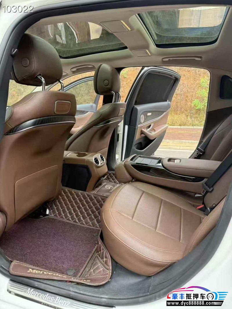 17年奔驰E轿车抵押车出售