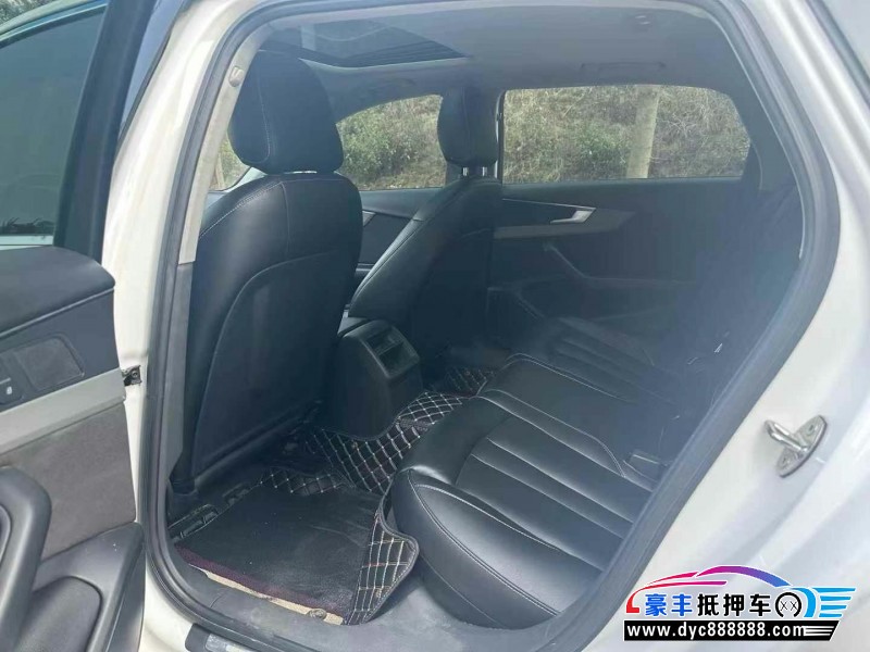 17年奥迪A4L轿车抵押车出售