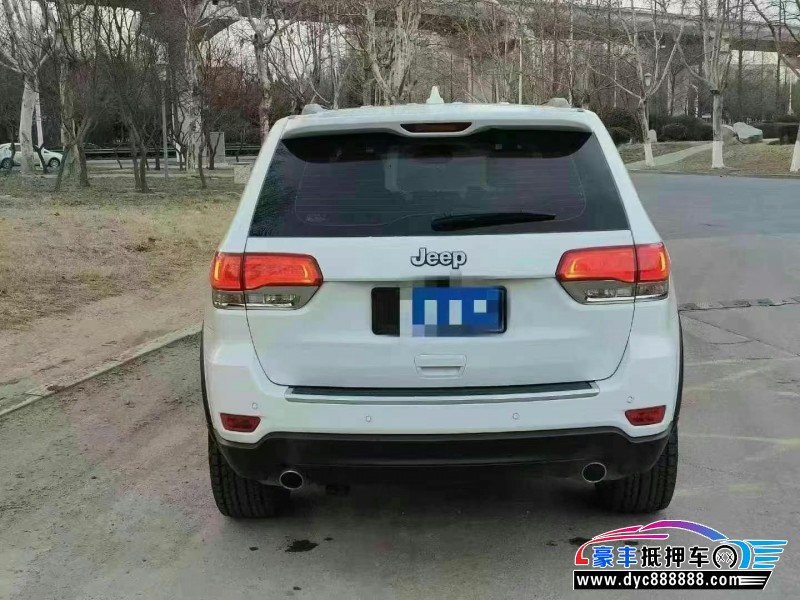 18年Jeep大切诺基SUV抵押车出售