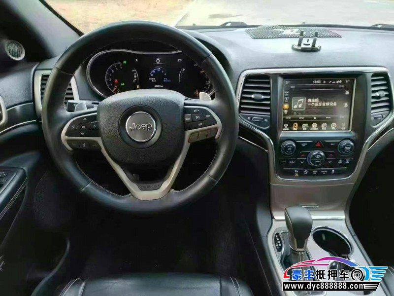 18年Jeep大切诺基SUV抵押车出售