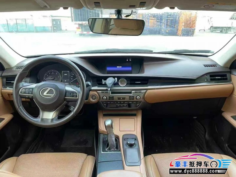 16年雷克萨斯ES轿车抵押车出售