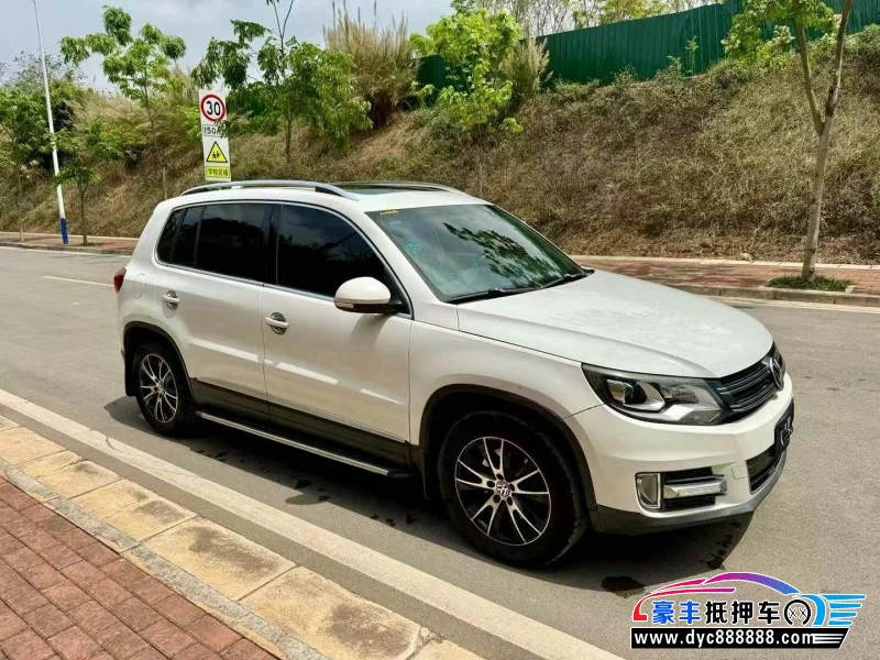 14年大众途观轿车抵押车出售