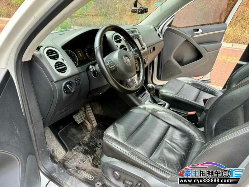 14年大众途观轿车抵押车出售