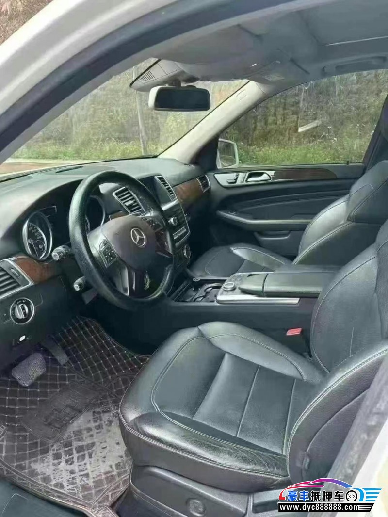 15年奔驰ML轿车抵押车出售