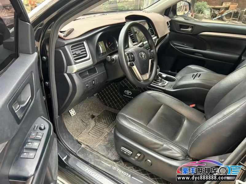 16年丰田汉兰达轿车抵押车出售