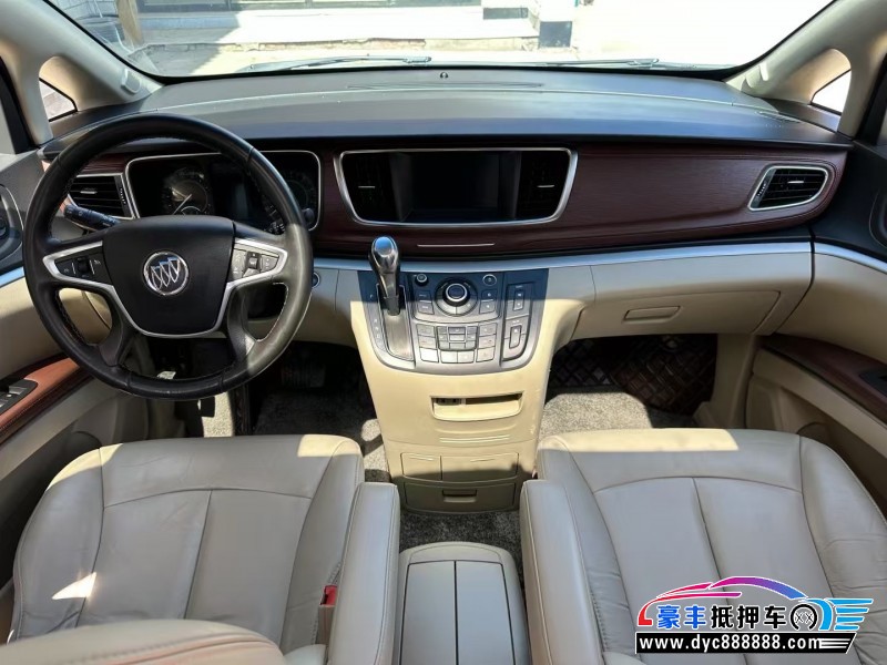 18年别克GL8轿车抵押车出售