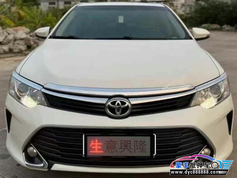 17年丰田凯美瑞轿车抵押车出售