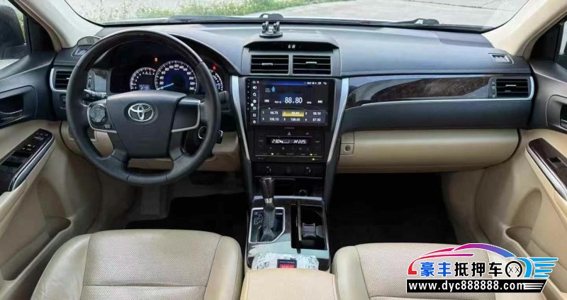 17年丰田凯美瑞轿车抵押车出售