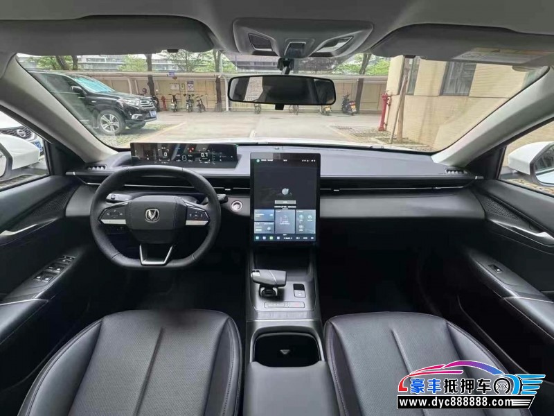 24年长安逸动轿车抵押车出售