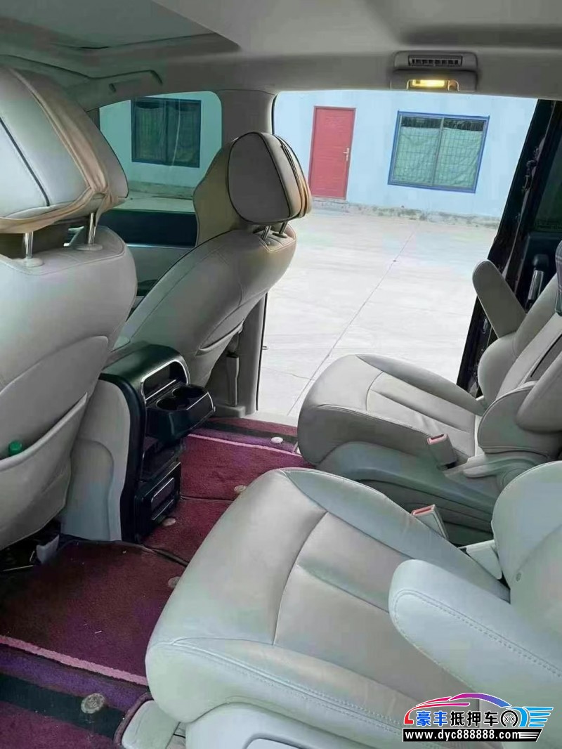 20年别克GL8轿车抵押车出售