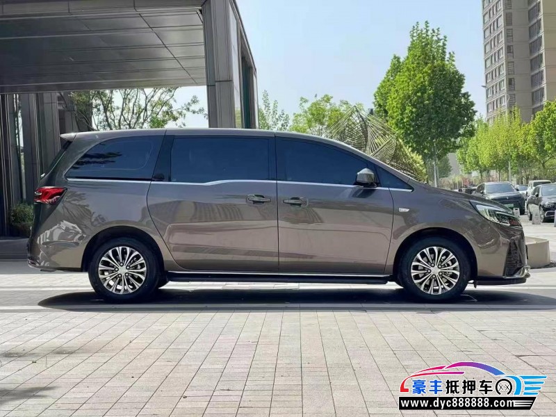 23年别克GL8轿车抵押车出售