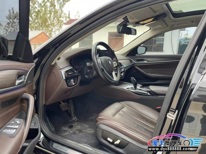 20年宝马5系轿车抵押车出售