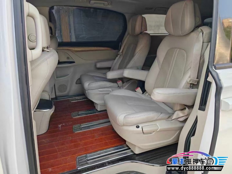 18年别克GL8轿车抵押车出售