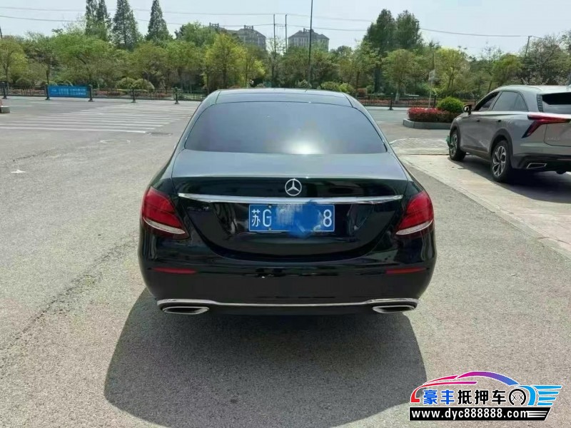 19年奔驰E轿车抵押车出售