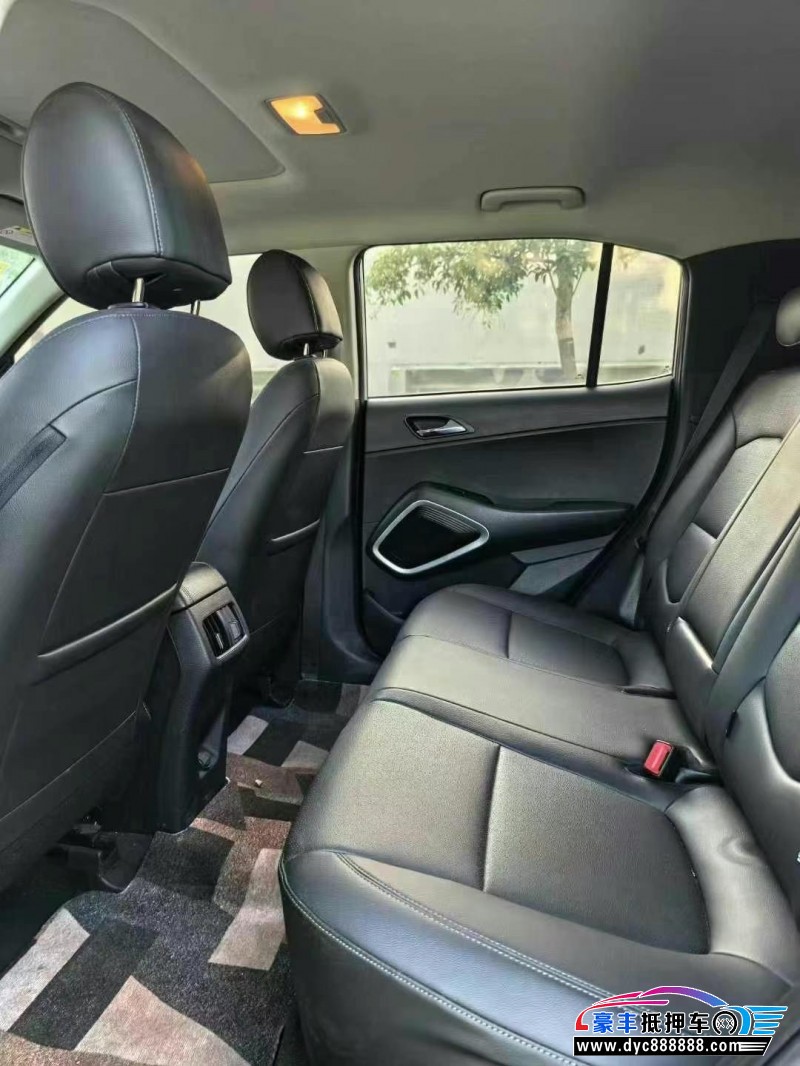 18年现代ix35轿车抵押车出售