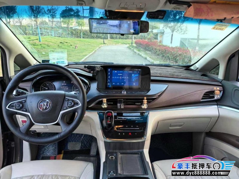 21年别克GL8轿车抵押车出售