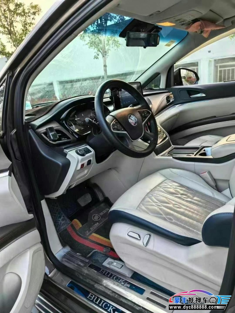 21年别克GL8轿车抵押车出售