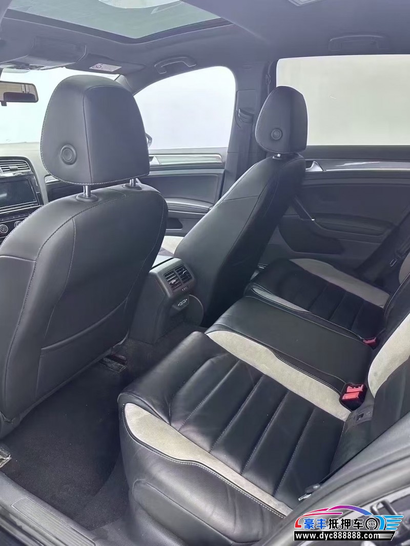 19年大众高尔夫轿车抵押车出售