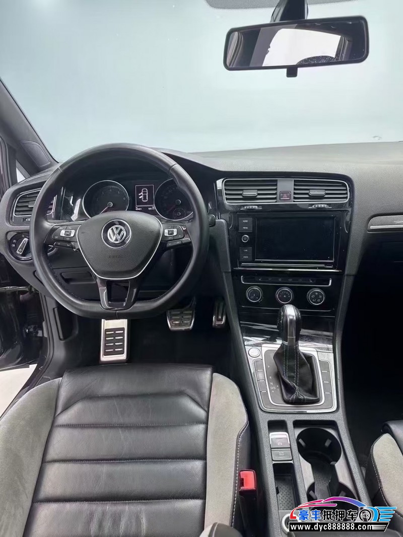 19年大众高尔夫轿车抵押车出售
