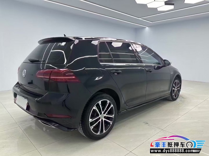 19年大众高尔夫轿车抵押车出售