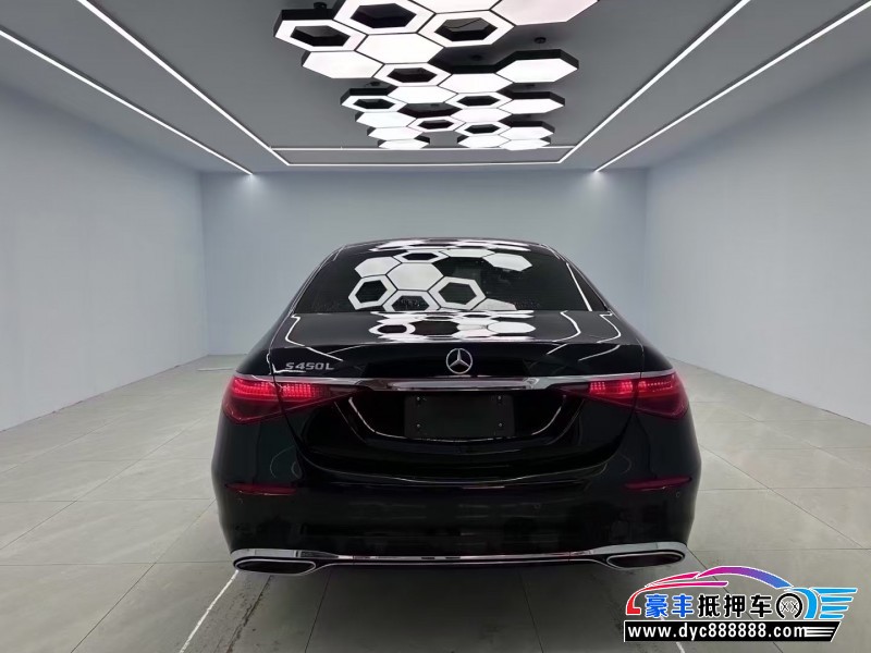 22年奔驰S轿车抵押车出售