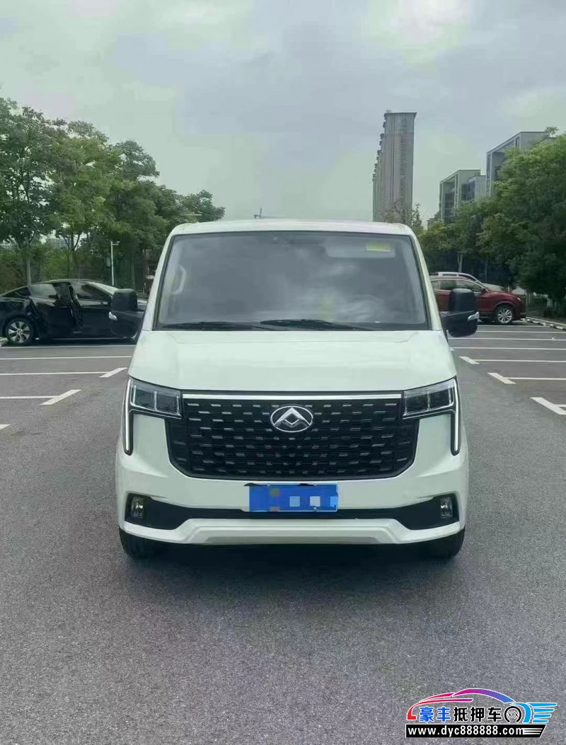 24年上汽大通V80轿车抵押车出售