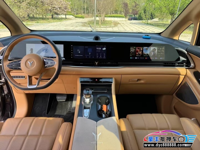 23年岚图梦想家轿车抵押车出售