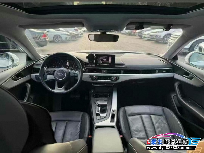 19年奥迪A5轿车抵押车出售