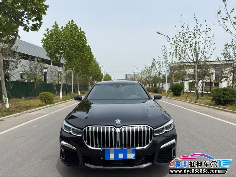 18年宝马7系轿车抵押车出售