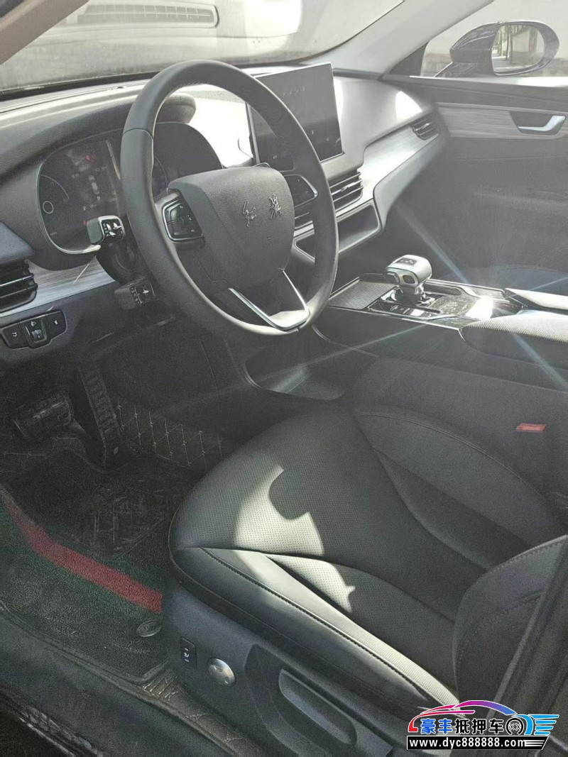 24年红旗EQM5轿车抵押车出售