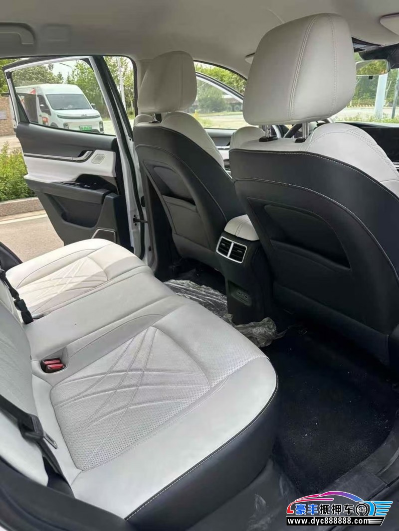 24年奇瑞舒享家轿车抵押车出售