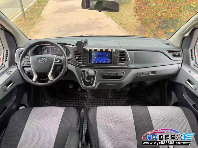 21年上汽大通V80轿车抵押车出售