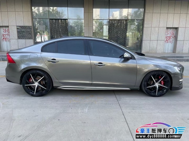 18年沃尔沃S60轿车抵押车出售