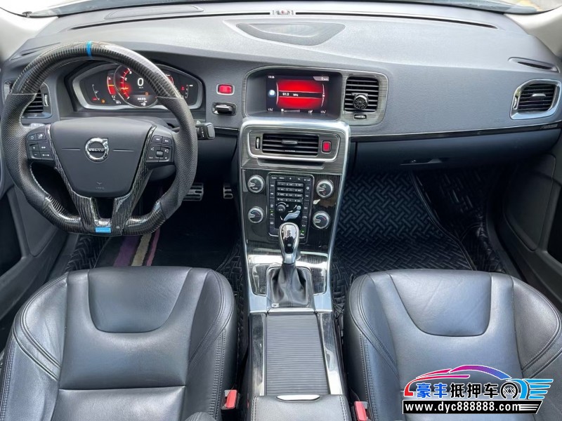 18年沃尔沃S60轿车抵押车出售