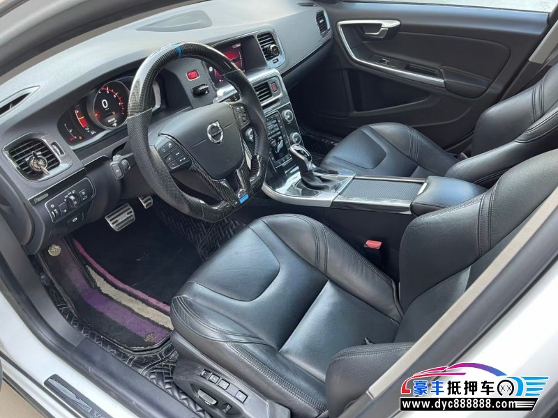 18年沃尔沃S60轿车抵押车出售