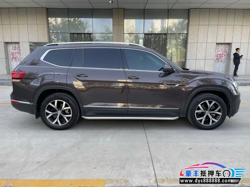 20年大众途昂轿车抵押车出售