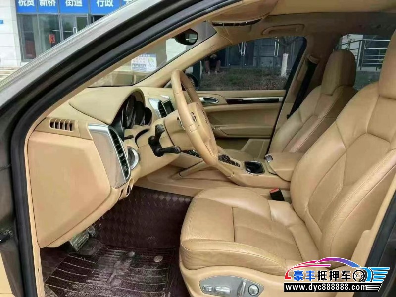 12年保时捷卡宴轿车抵押车出售