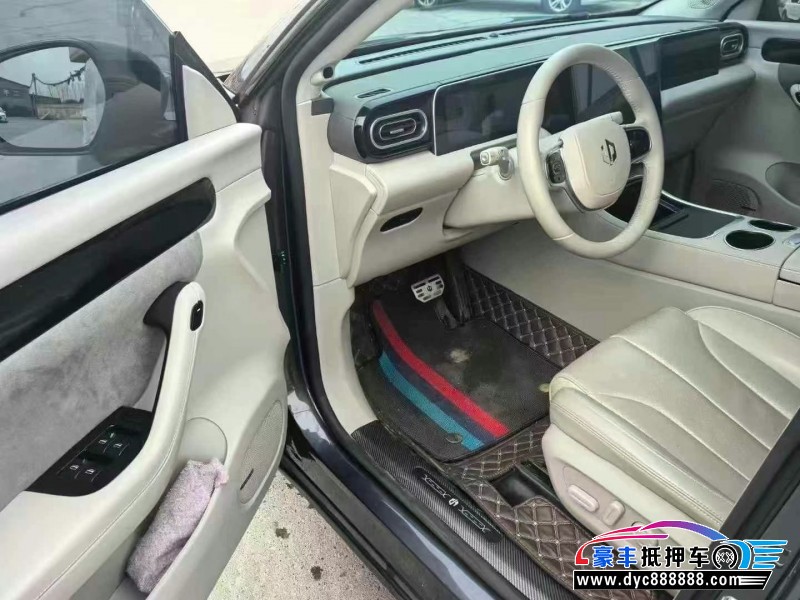 23年零跑C11轿车抵押车出售