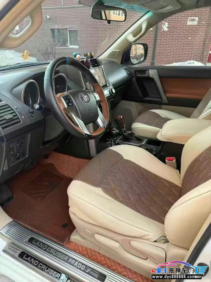 12年丰田普拉多（霸道）轿车抵押车出售