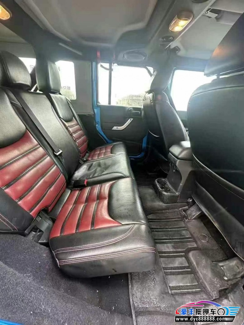 14年Jeep牧马人轿车抵押车出售