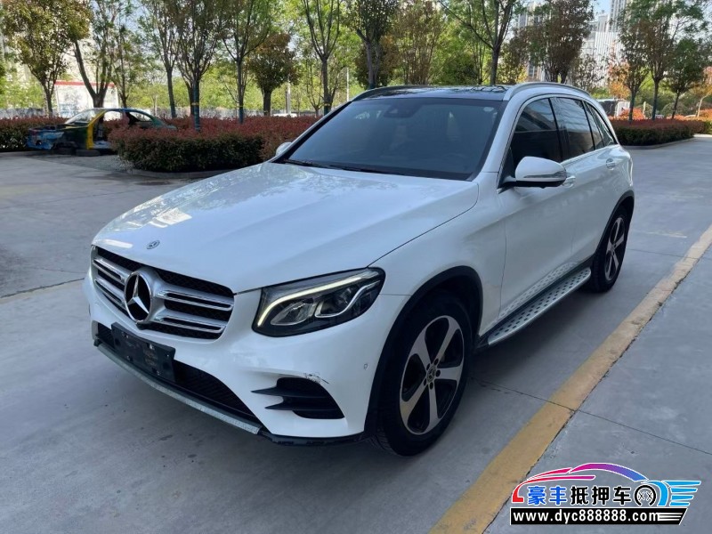 18年奔驰GLC轿车抵押车出售