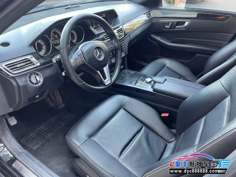 14年奔驰E轿车抵押车出售