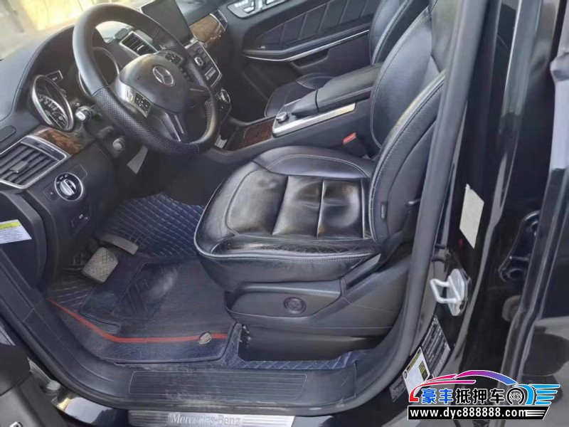 14年奔驰GL轿车抵押车出售