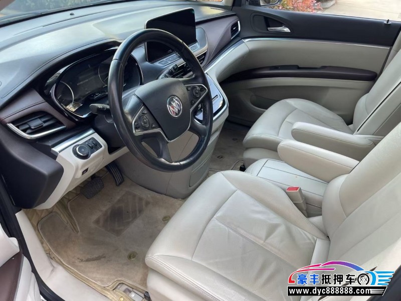 20年别克GL8轿车抵押车出售