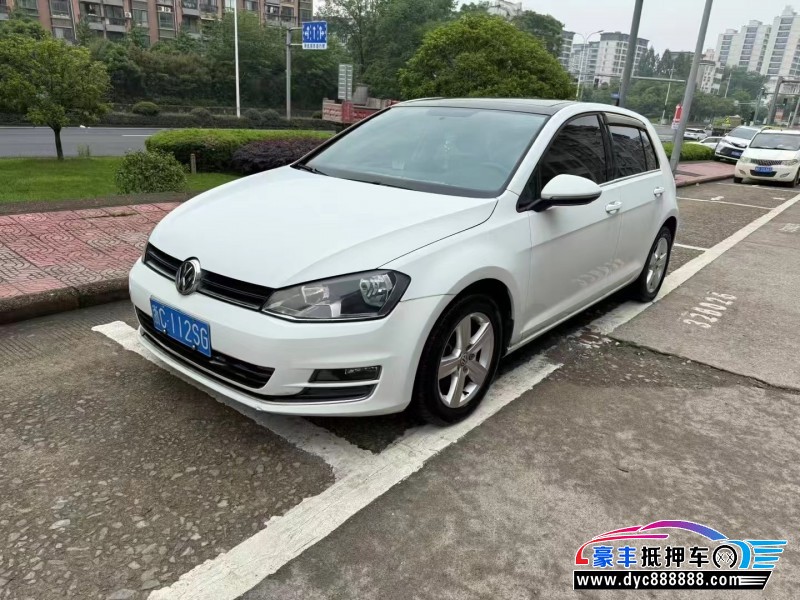 14年大众高尔夫轿车抵押车出售