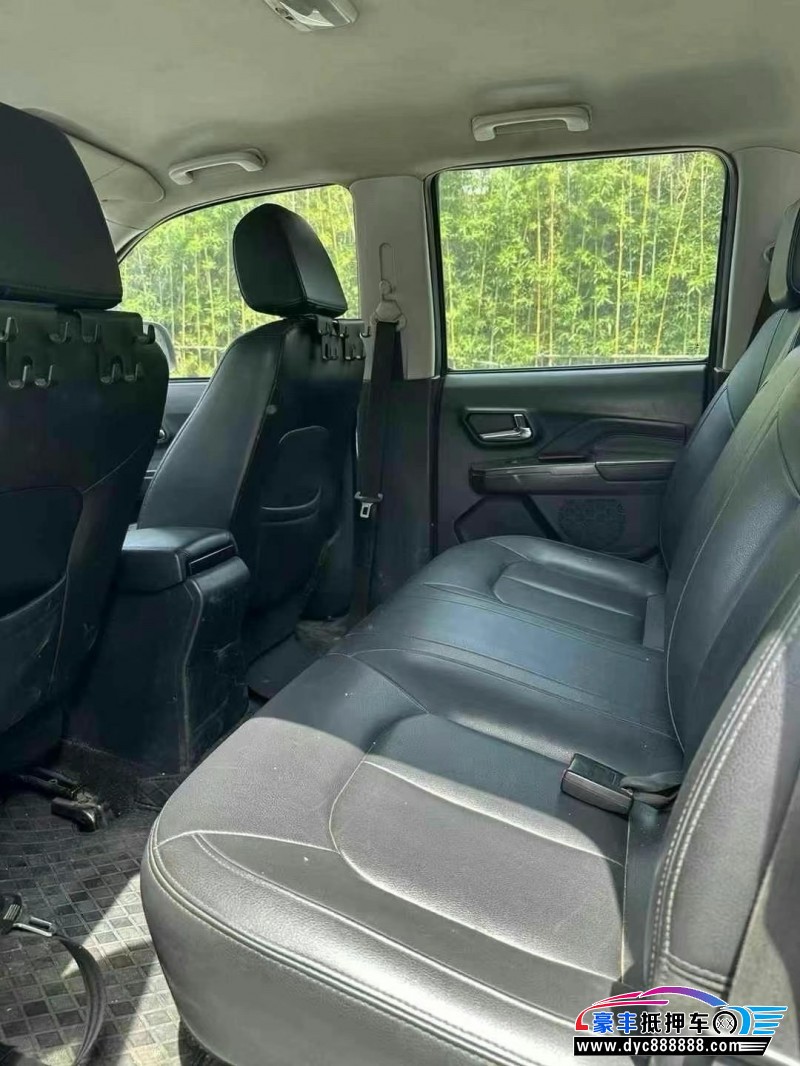 17年长城风骏5轿车抵押车出售