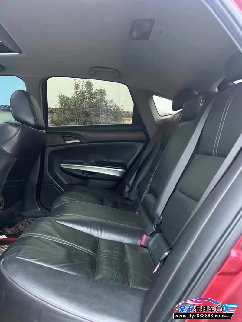 13年本田歌诗图轿车抵押车出售