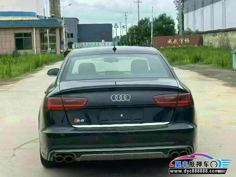 18年奥迪S6轿车抵押车出售