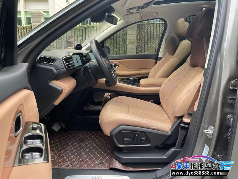 18年蔚来ES8轿车抵押车出售