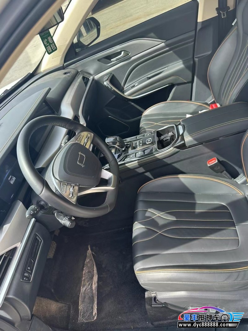 24年奔腾T77轿车抵押车出售